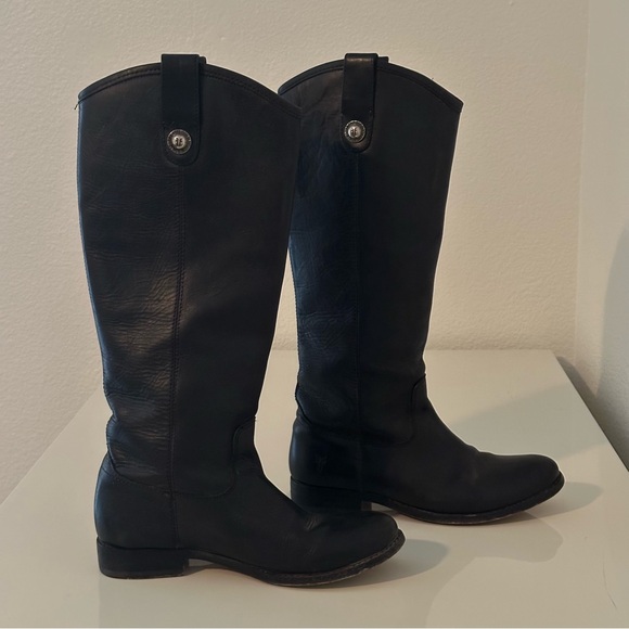 FRYE - Picture 10 of 10